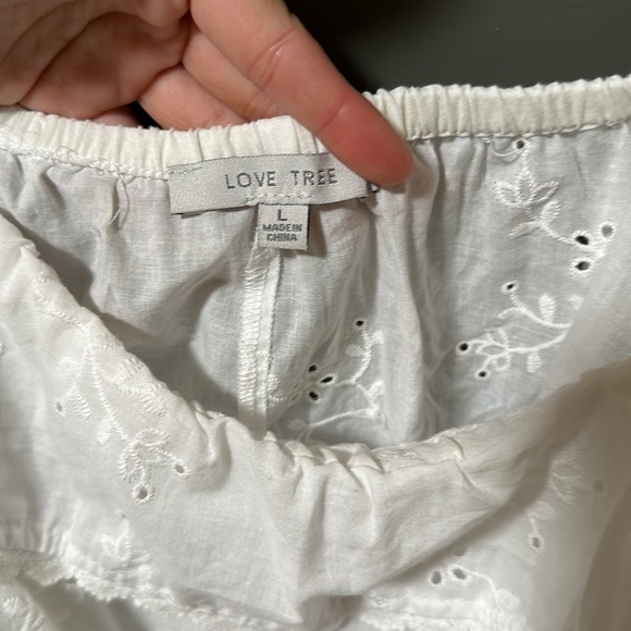 🤍Love Tree Lace Crop Top - Picture 4 of 6